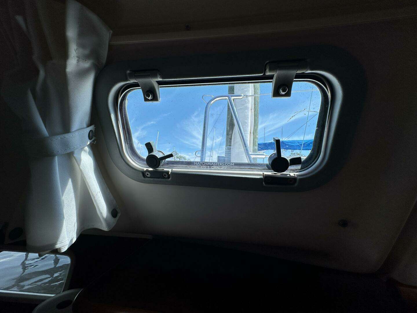 1999 Beneteau — - Image 34