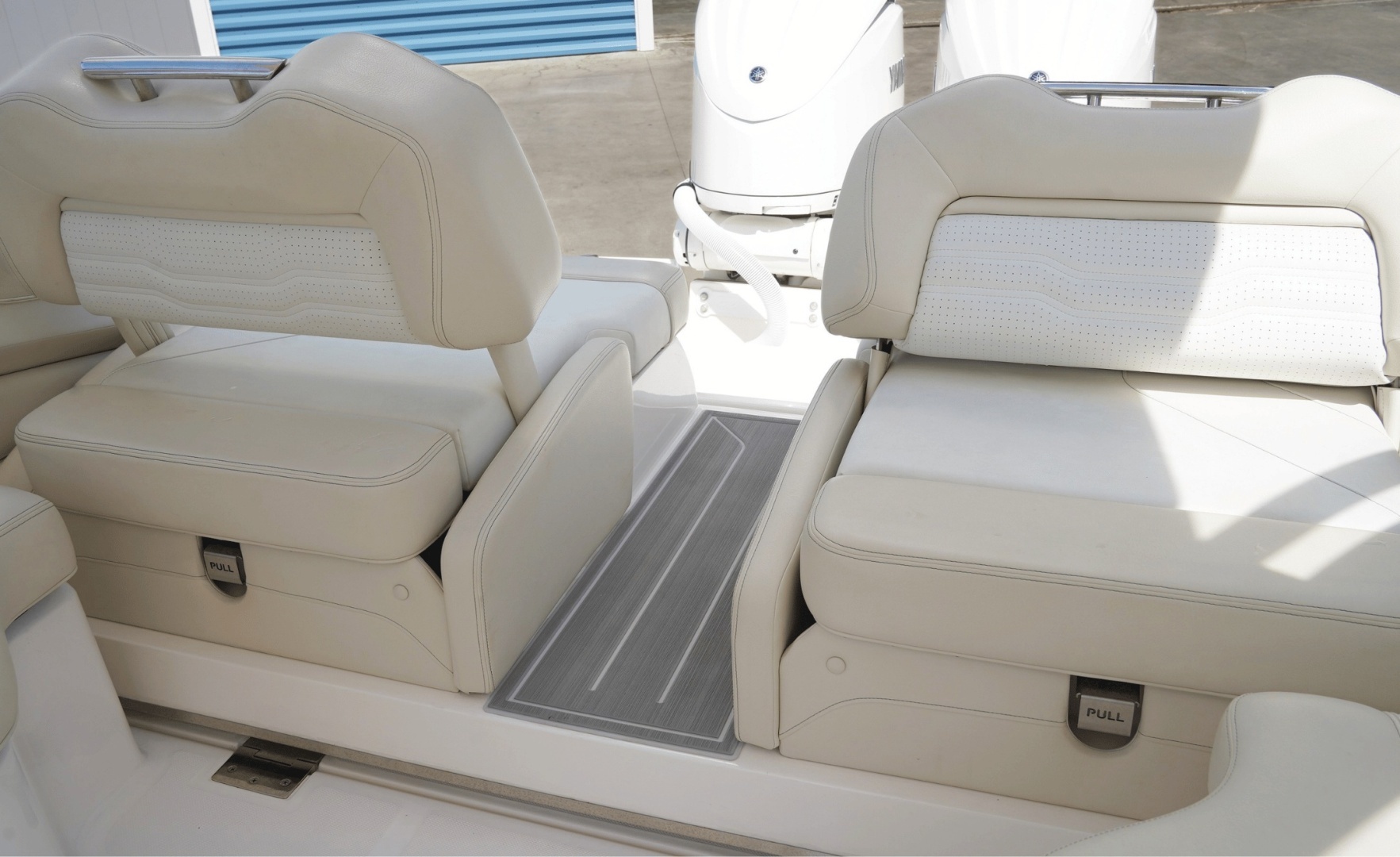 2024 Regal LX9 - Image 30