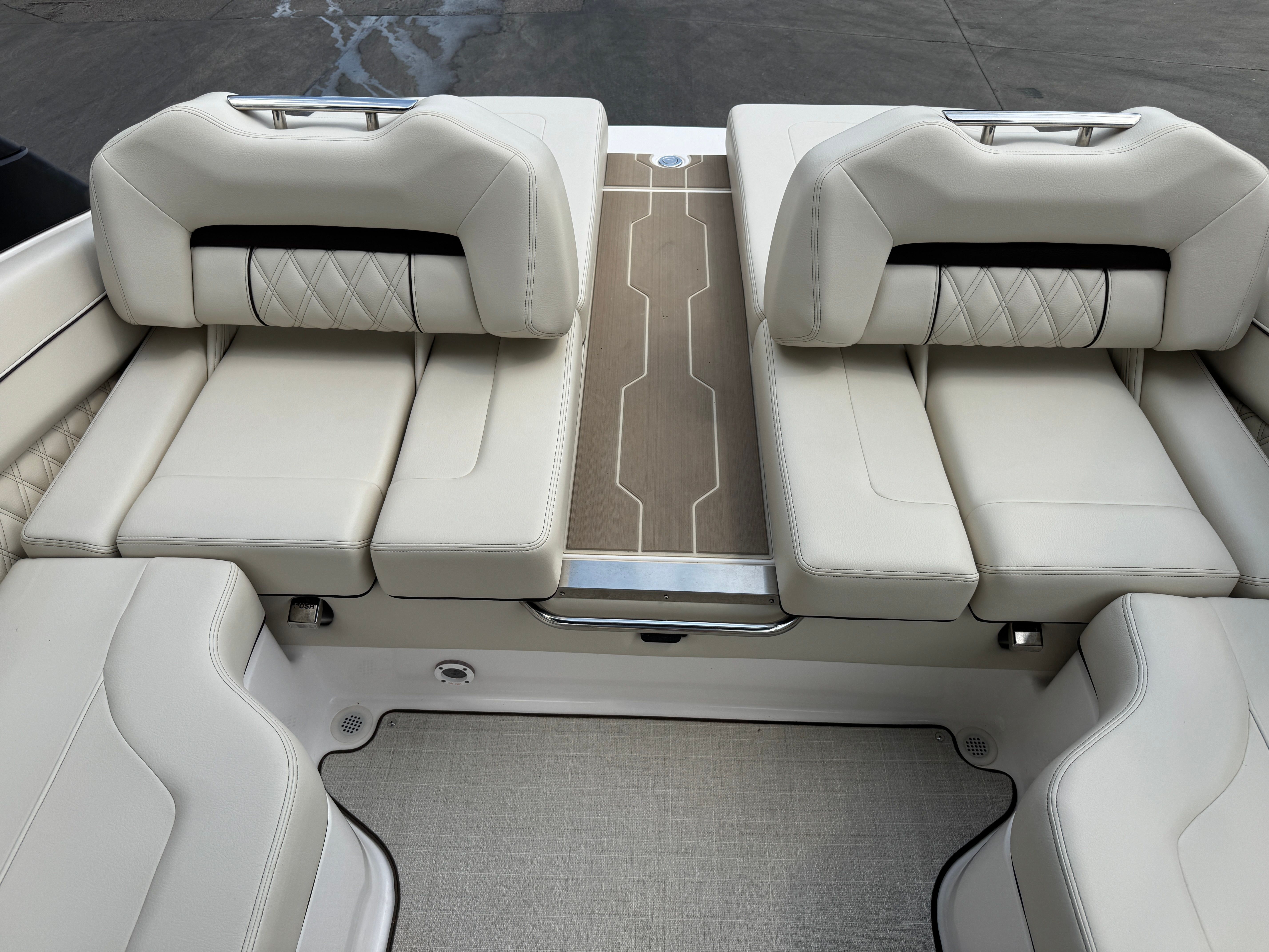 2023 REGAL LS4 - Image 17