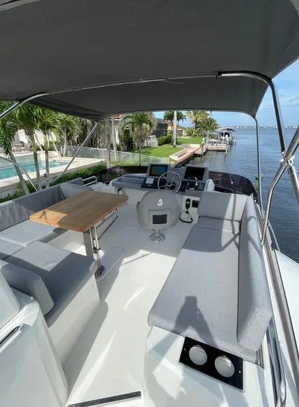 2021 Beneteau Swift Trawler 41 Fly - 19