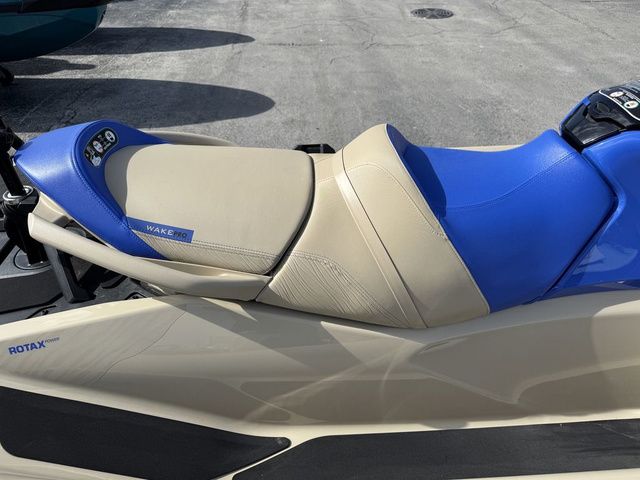 2025 Sea-Doo Wake - 9