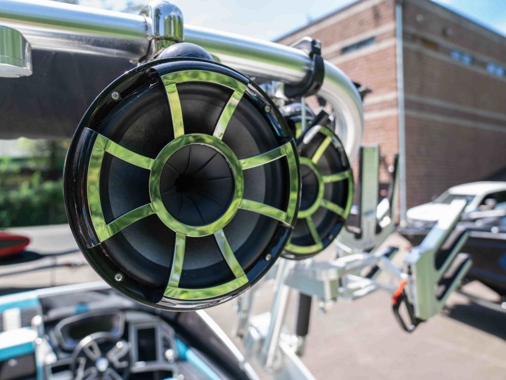 2019 MasterCraft X24 - 13