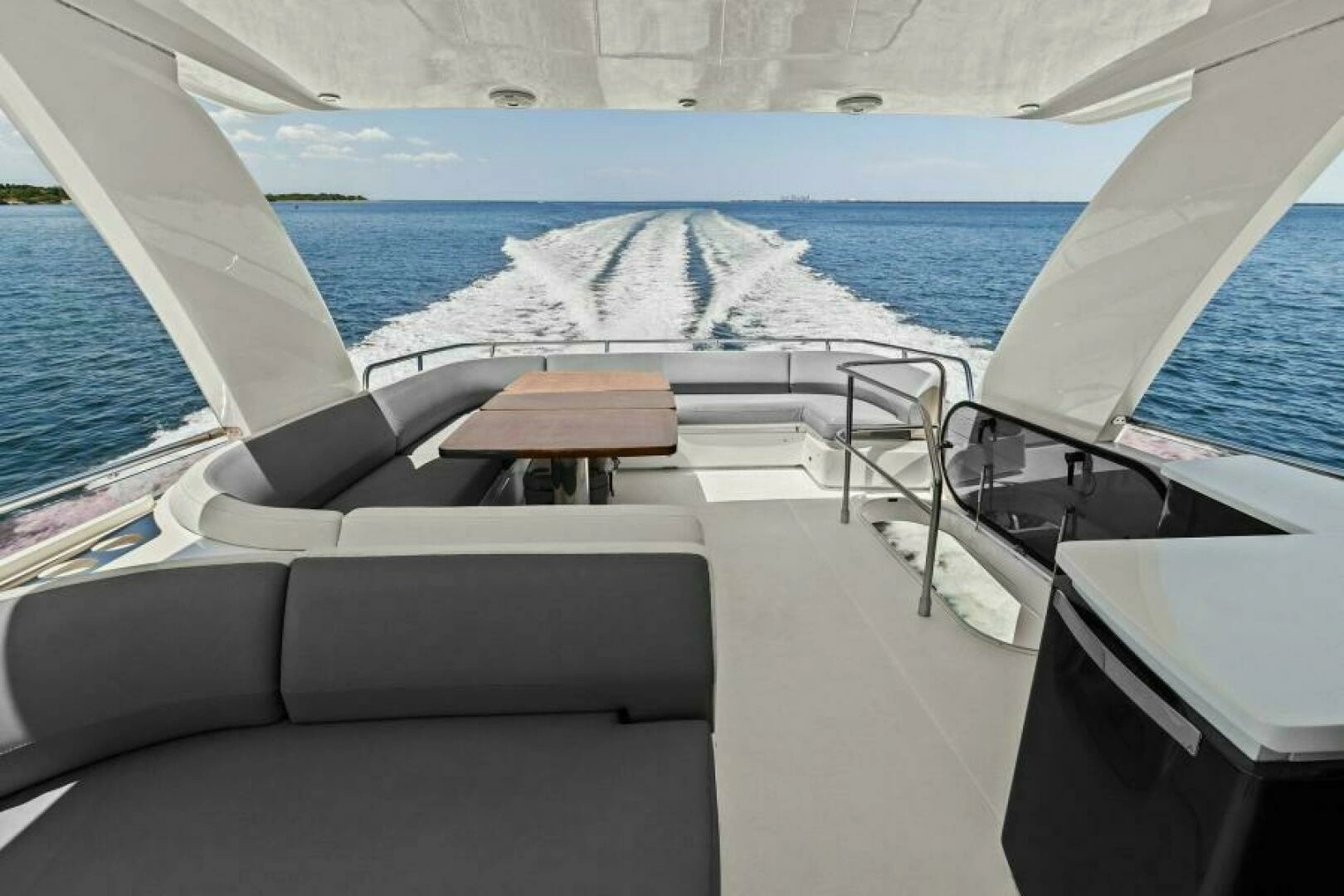 2016 Princess 60 Flybridge - Image 55