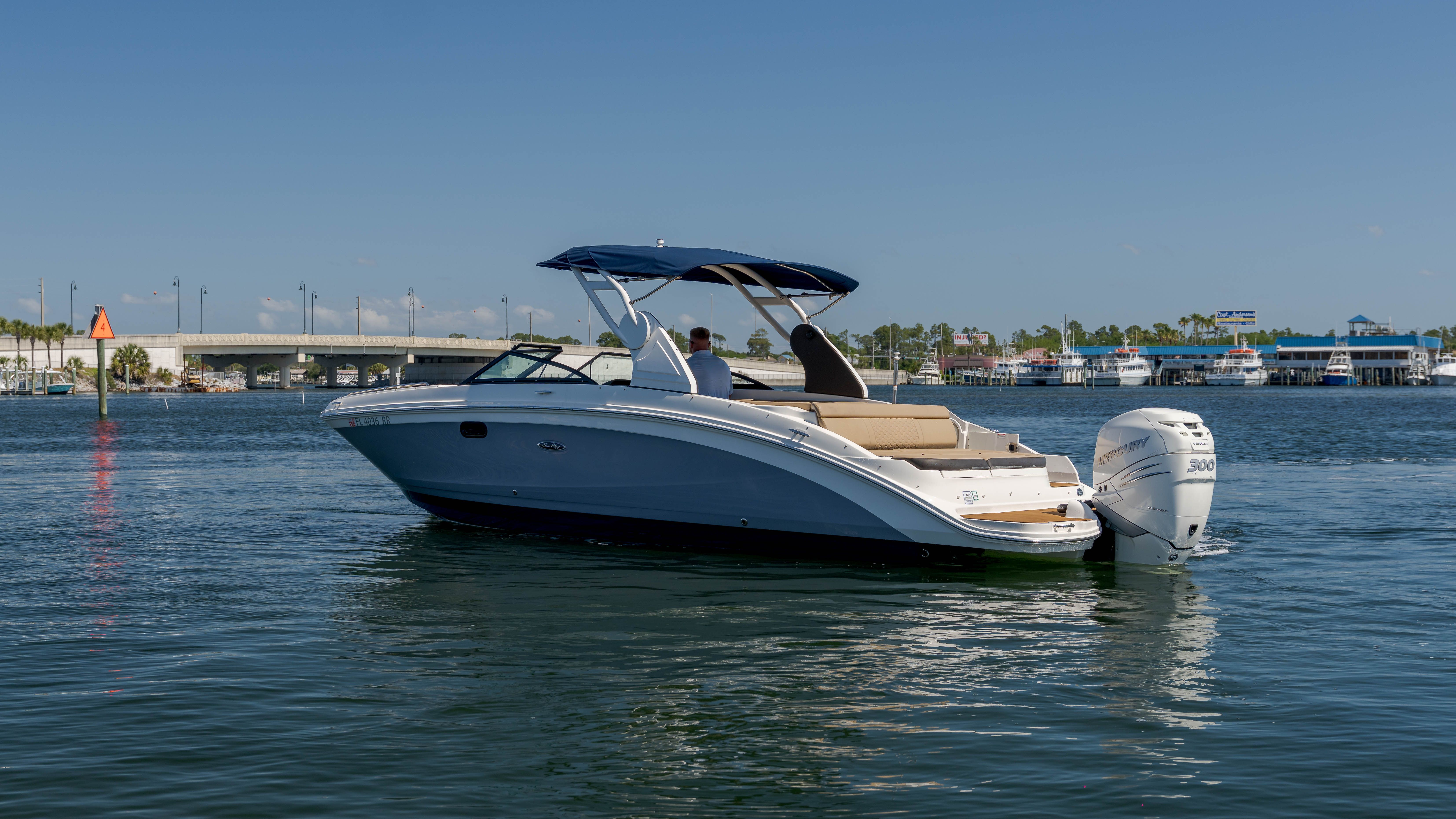 2018 Sea Ray 270 SDX OB - 2