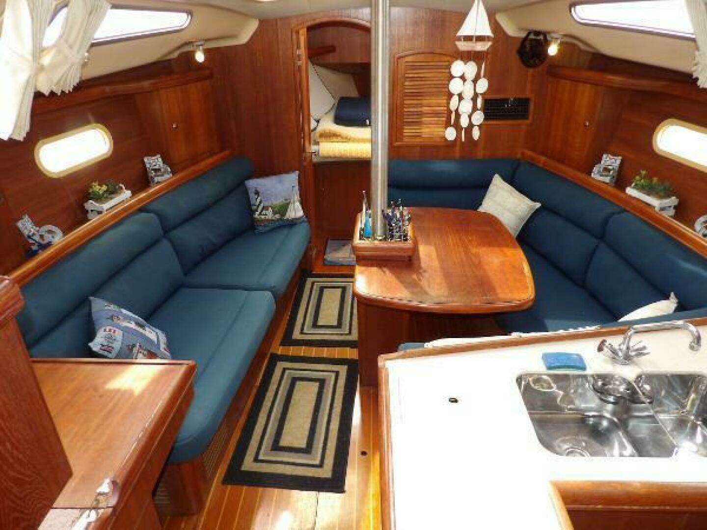 2002 Hunter 356 - Image 20