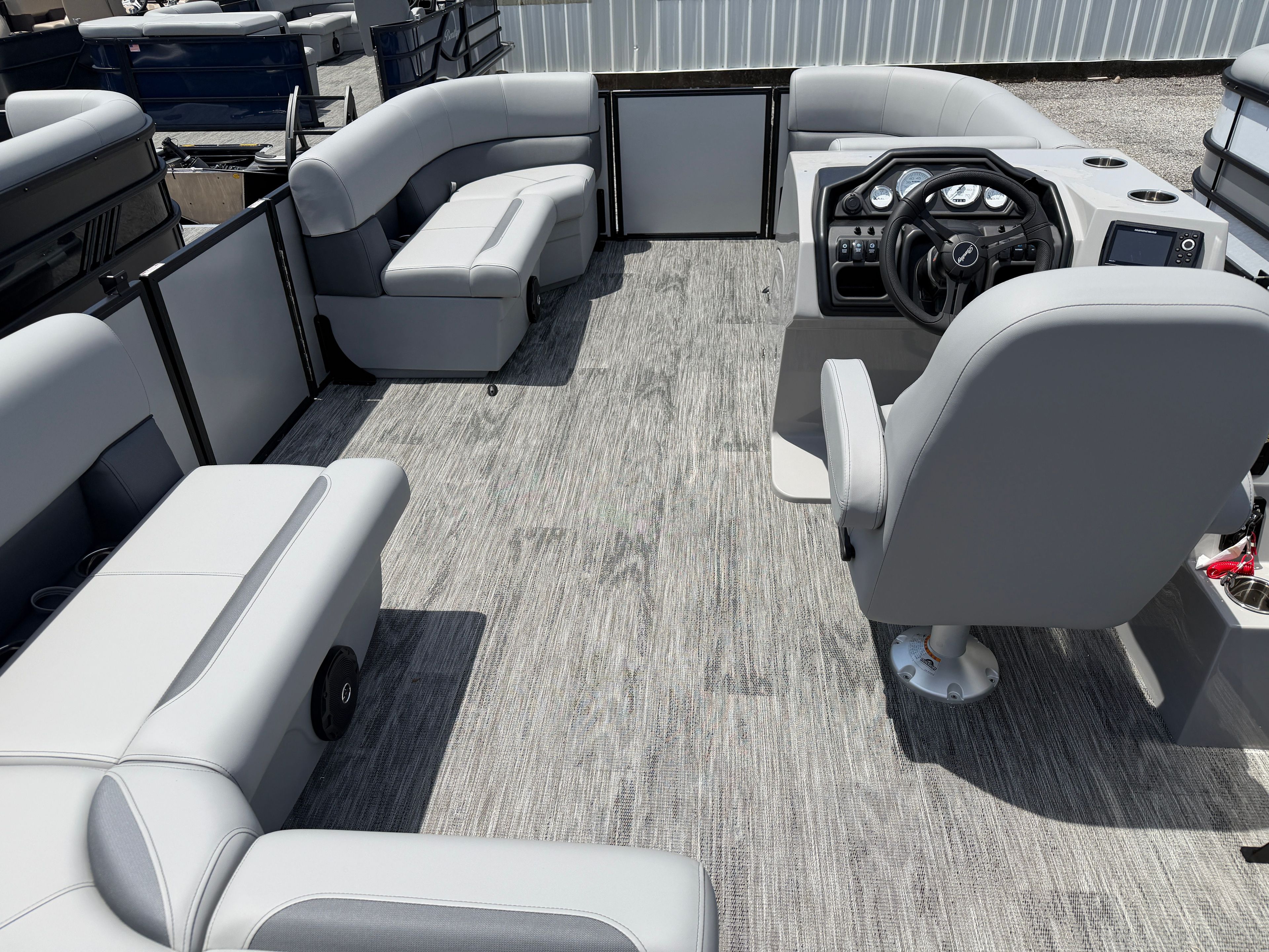 2026 Bentley Pontoons Legacy 200 Cruise - 4