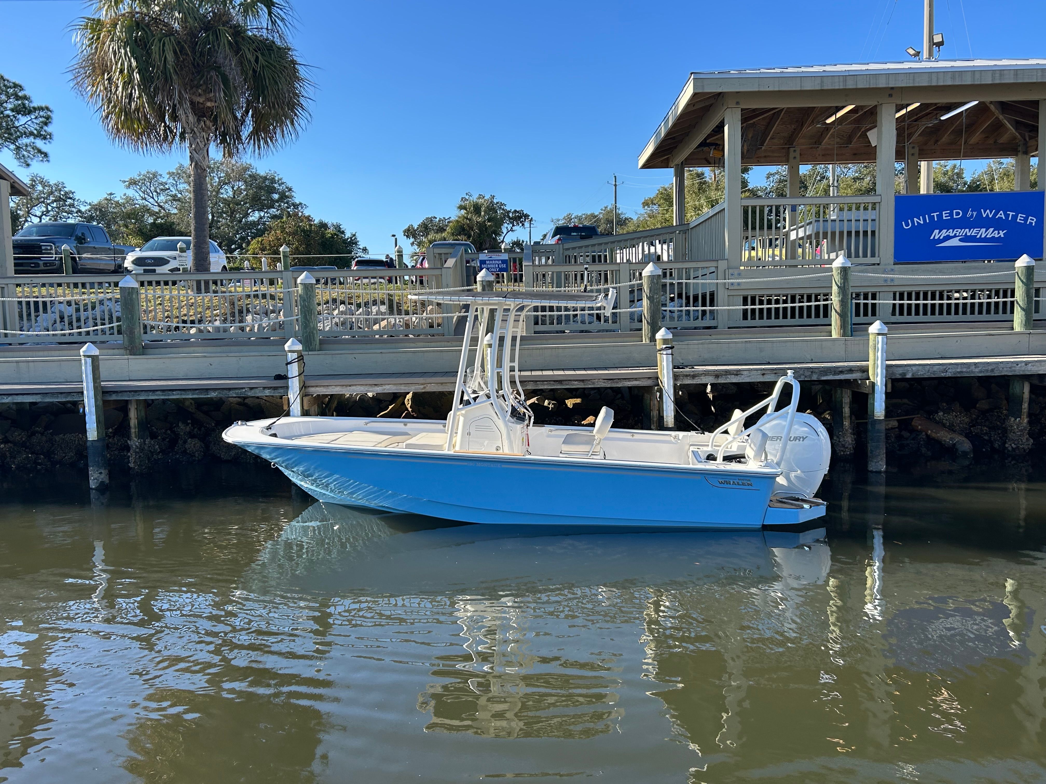 2026 Boston Whaler 190 Montauk