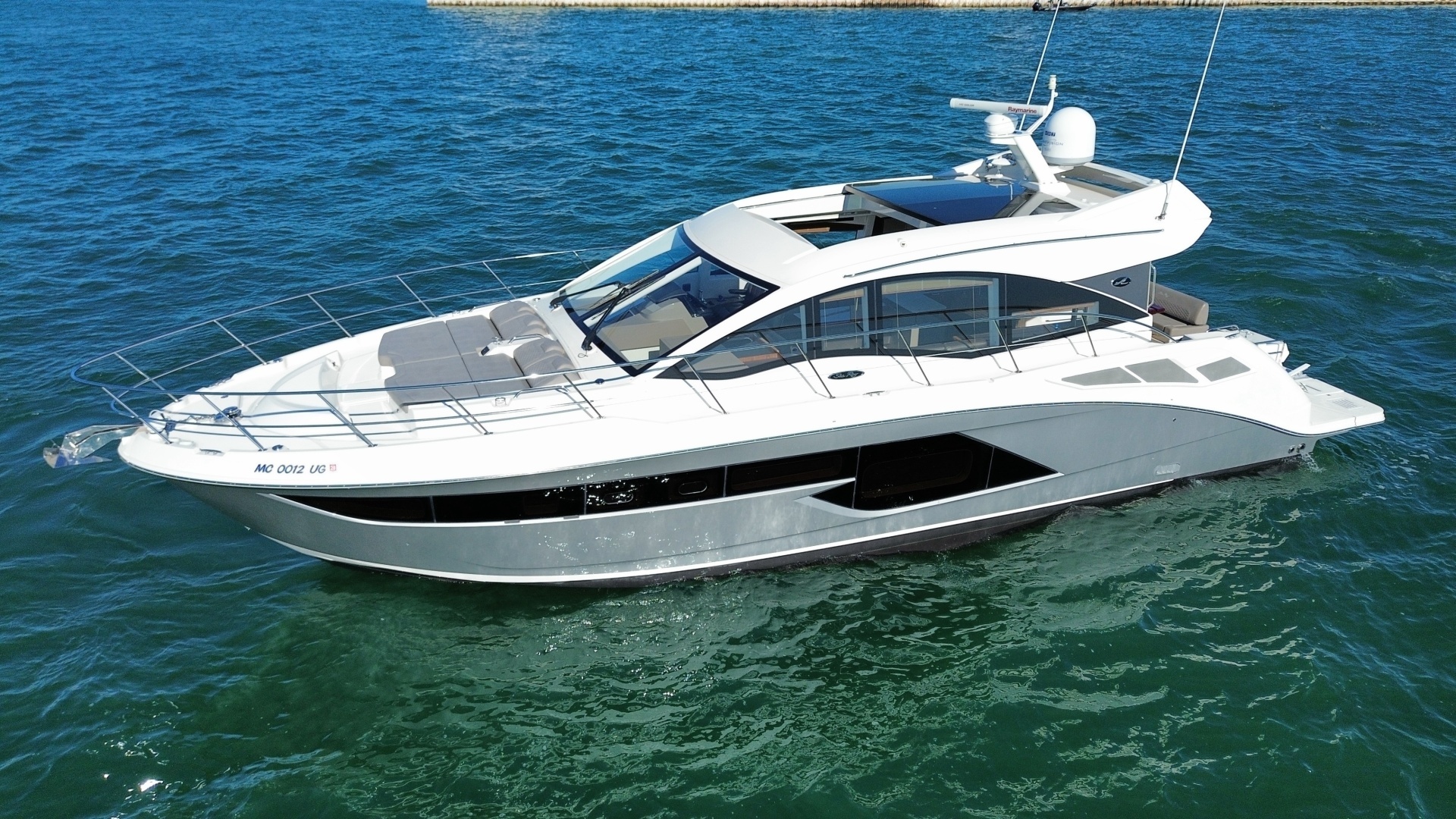 2019 Sea Ray 520 Sundancer - Image 5