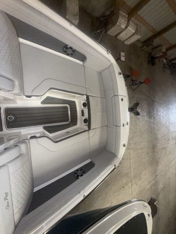 2025 Sea Ray SDX 290 - 8
