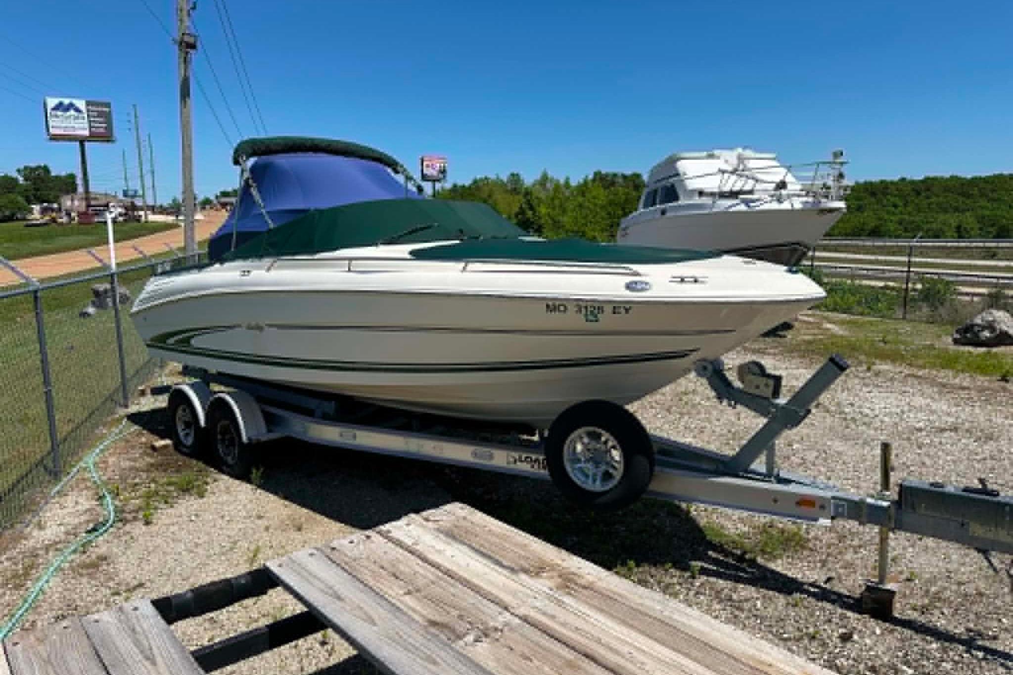 2001 Sea Ray 260 Bow Rider