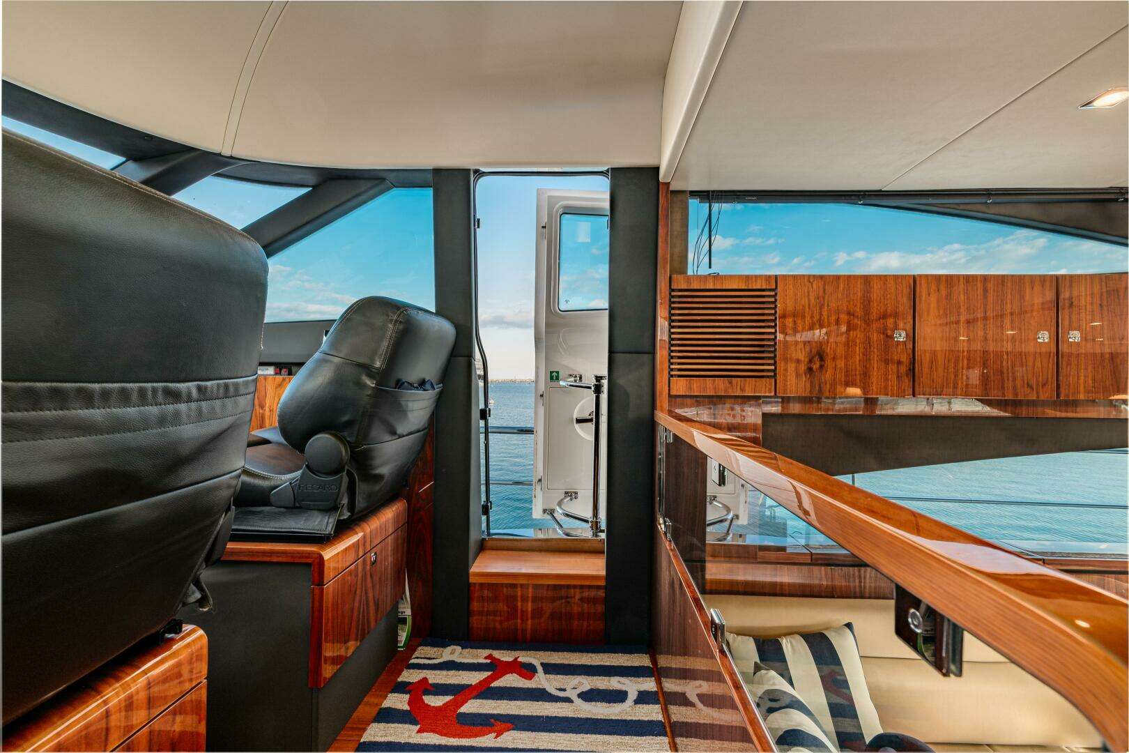 2011 Fairline 65 Squadron - Image 23
