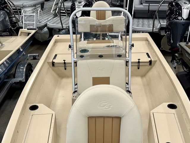 2025 G3 Bay 19 GX - 6