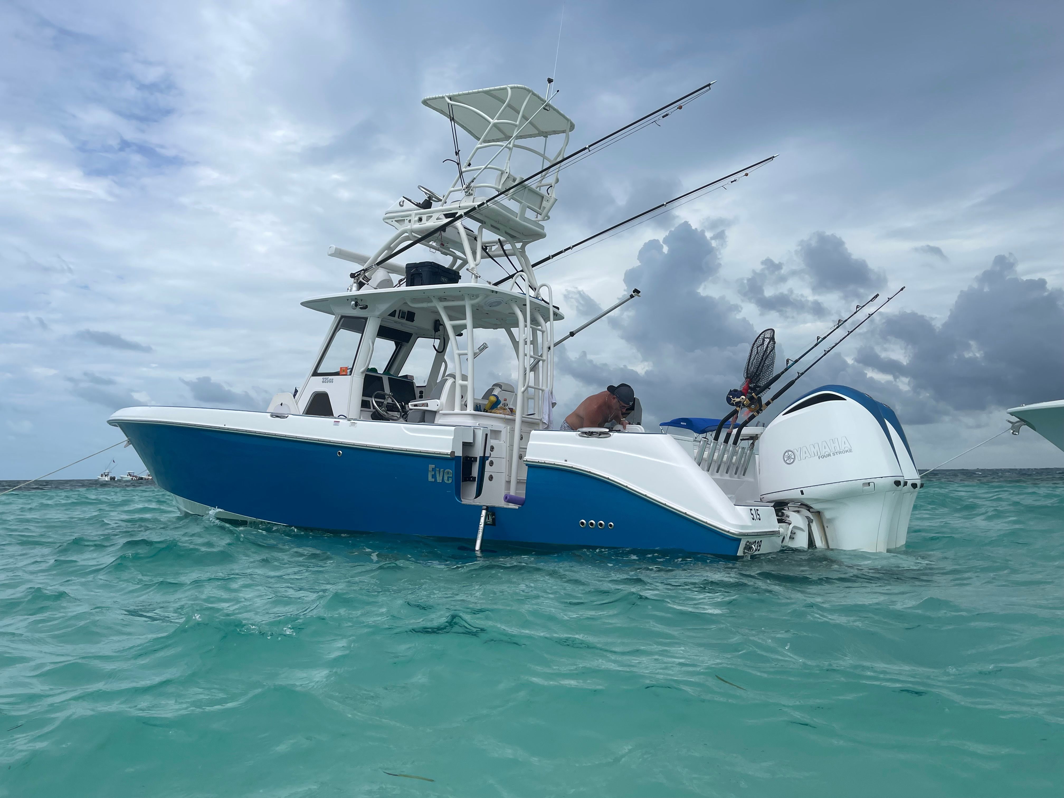2017 Everglades 325 Center Console - 3