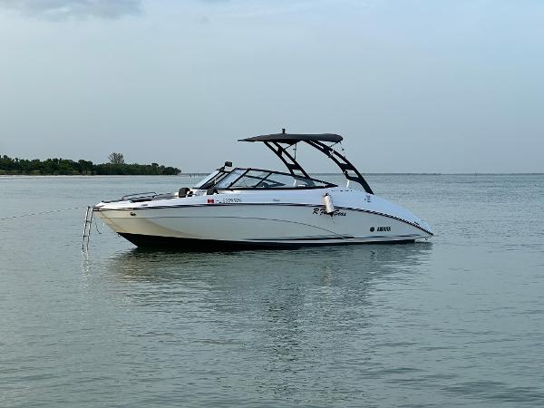 2018 Yamaha Boats 242 Limited S