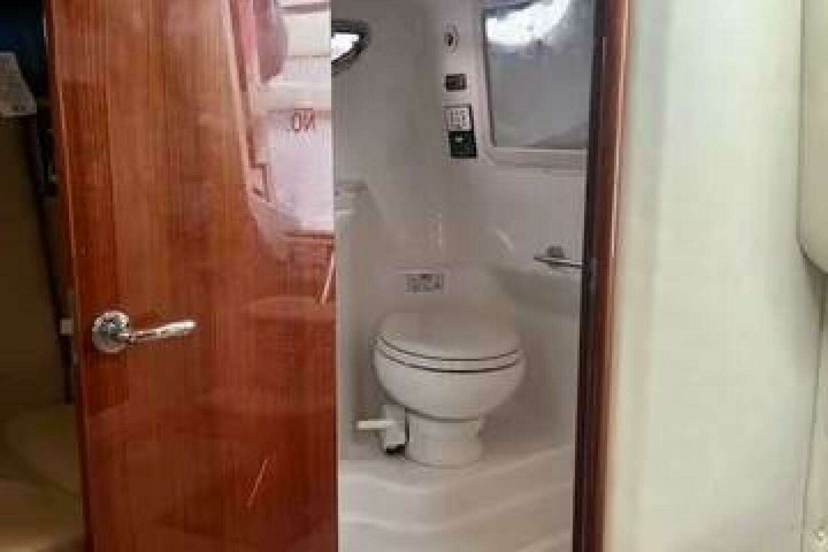 2008 Cobalt 323 - Image 16
