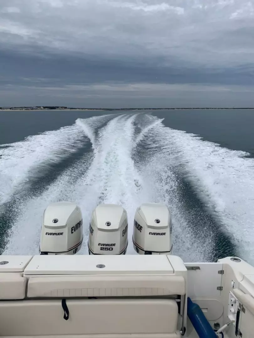 2007 Hydra-Sports 3300 VX - Image 4