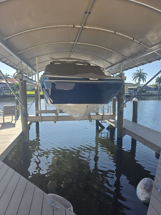 2016 Yamaha Boats 242 Limited E-Series - 22
