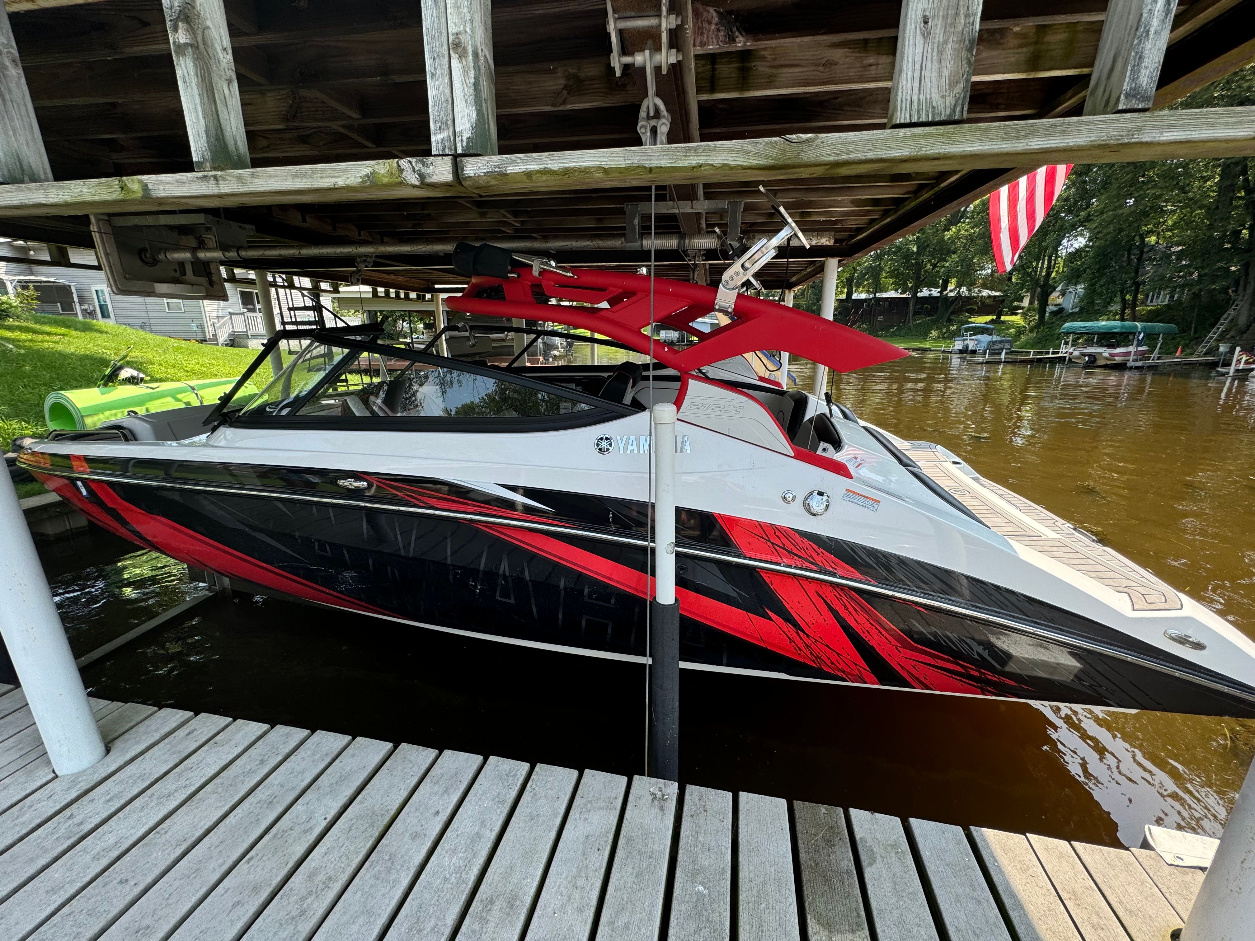 2018 Yamaha Boats 212X - 6