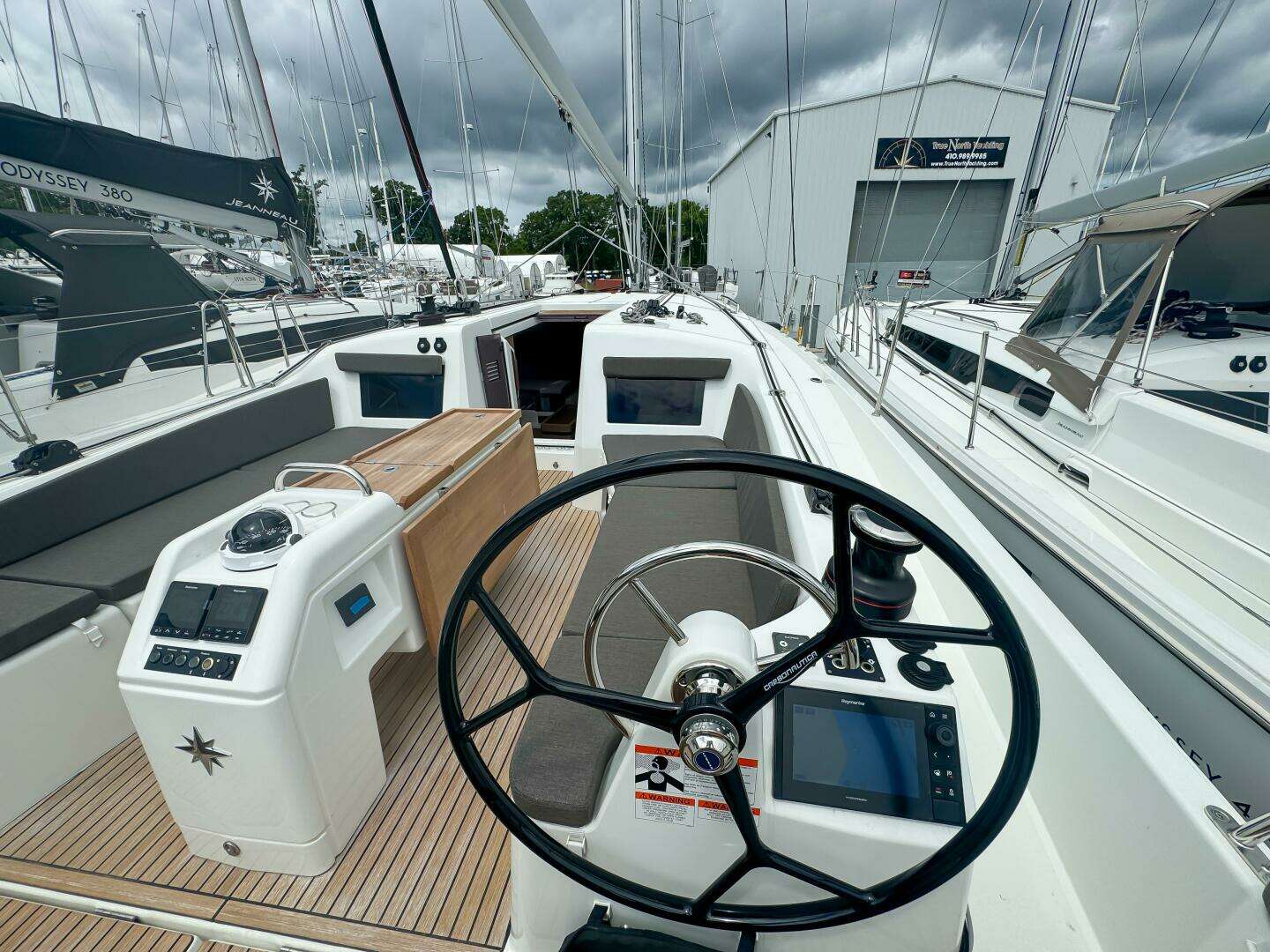 2024 Jeanneau Sun Odyssey 410 - Image 5