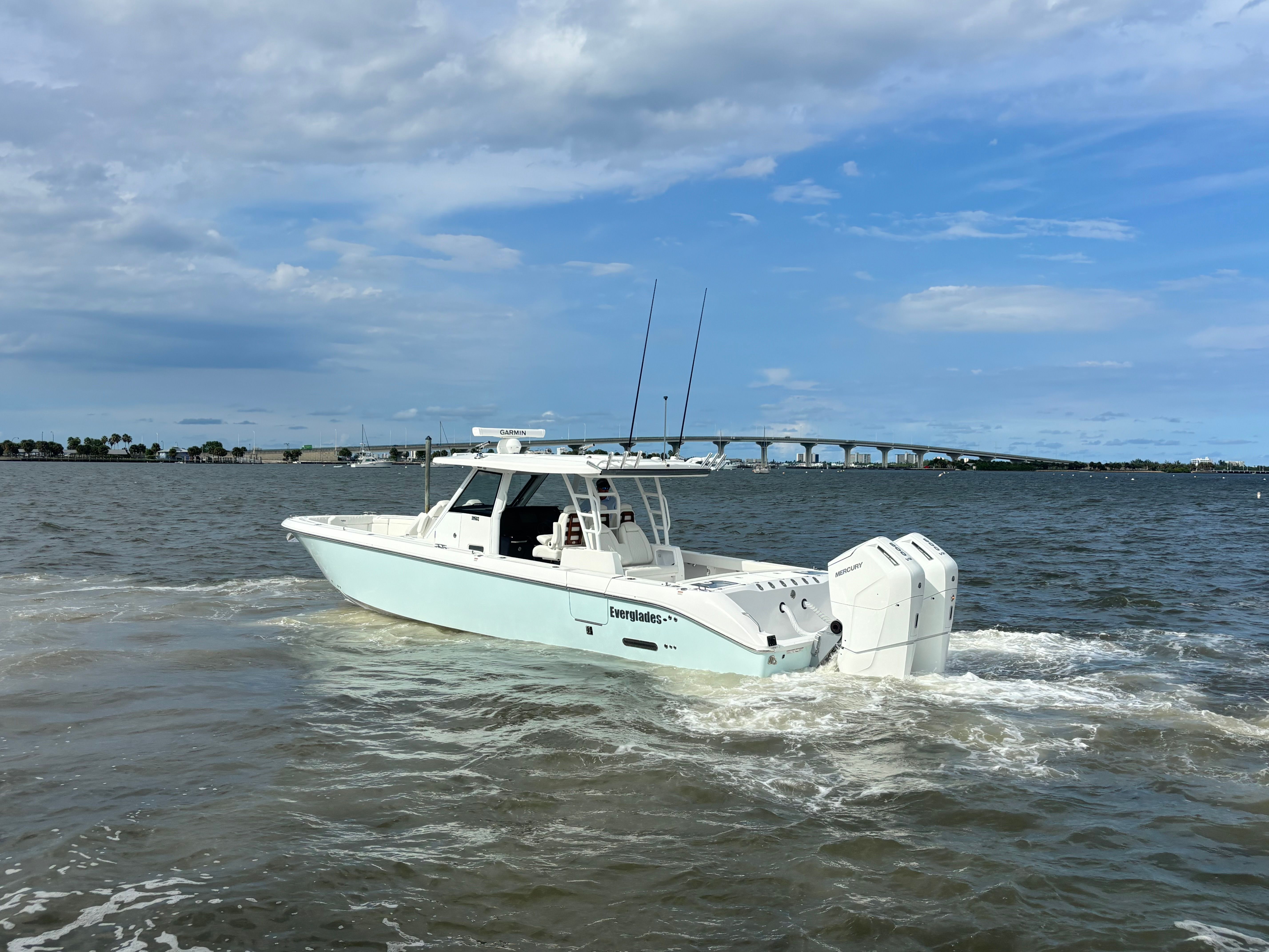 2025 Everglades 395 Center Console