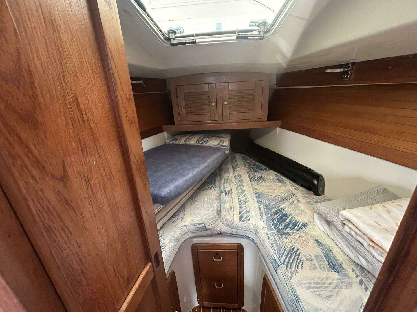 1995 Catalina 320 - Image 9
