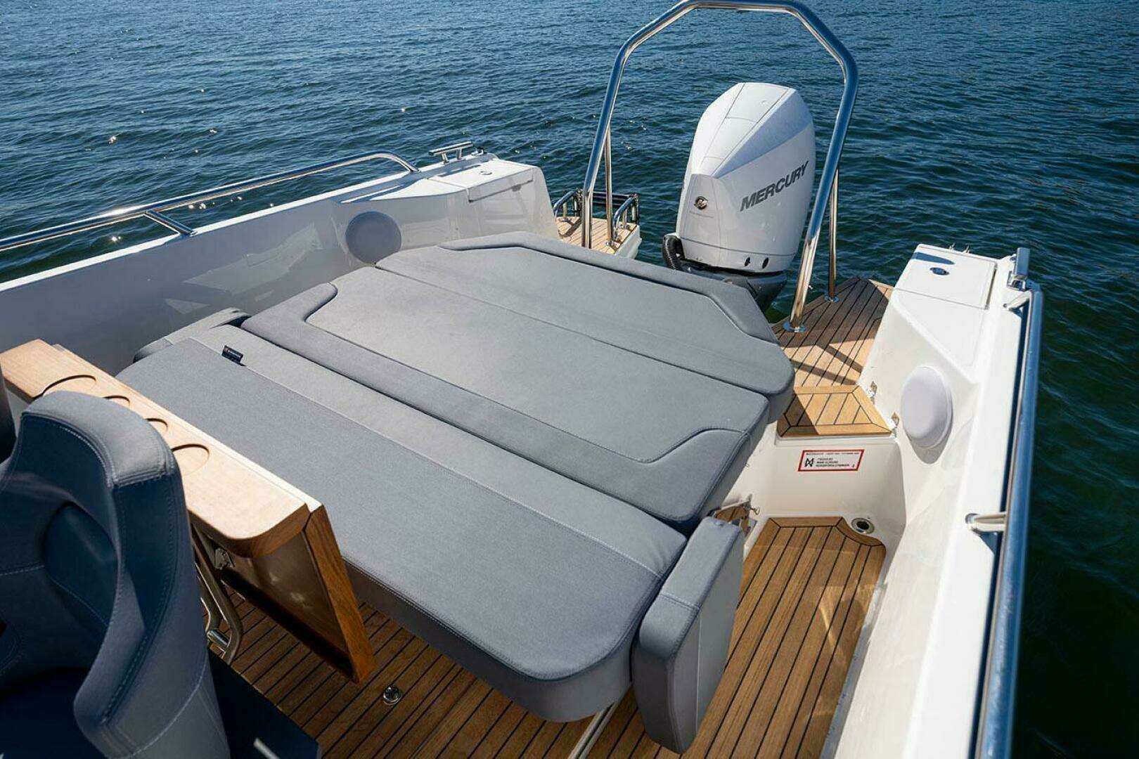 2025 Nimbus Tender 8 - Image 8