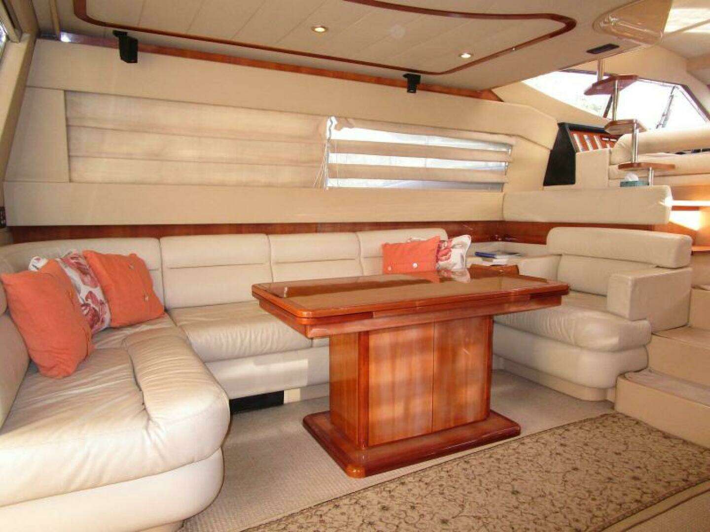 2003 Ferretti Yachts 590 Motor Yacht - Image 3