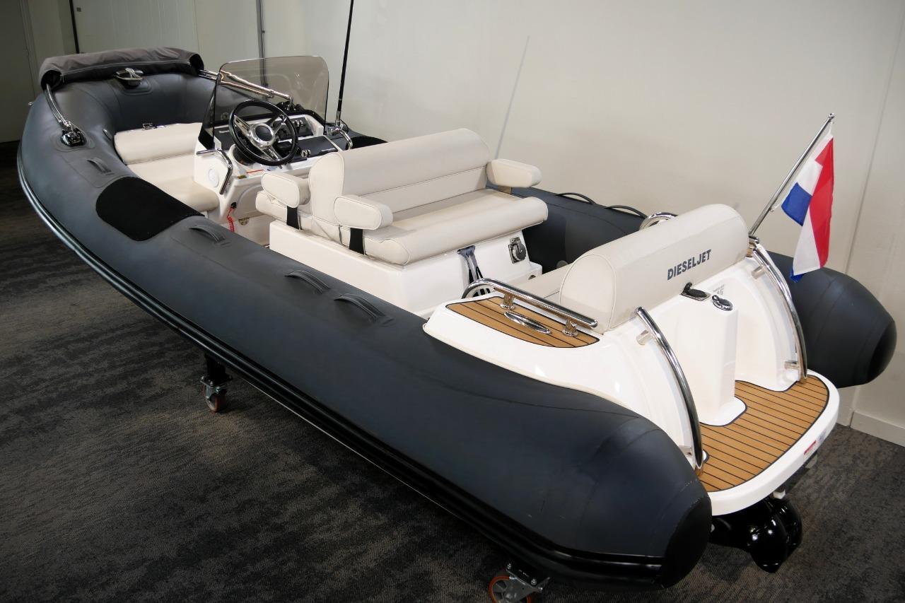 2017 Williams Jet Tenders Dieseljet 445