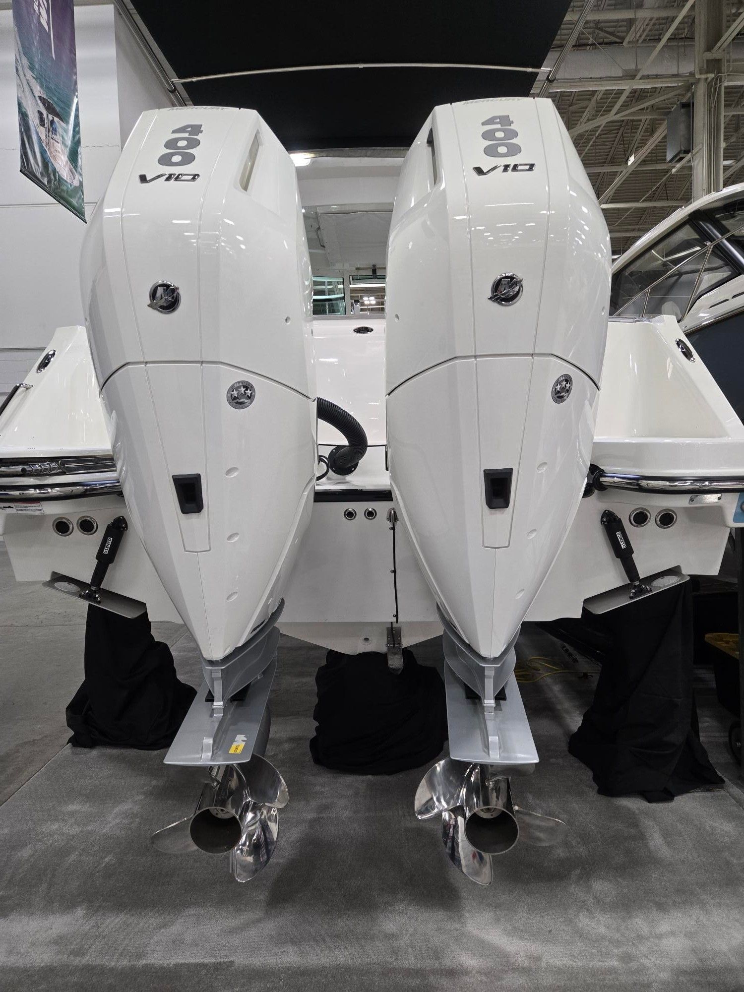 2026 Boston Whaler 330 Vantage - 7