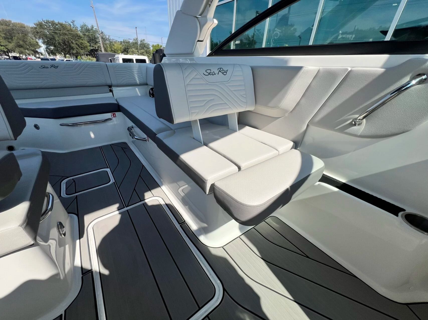 2026 Sea Ray SDX270 SURF - 32