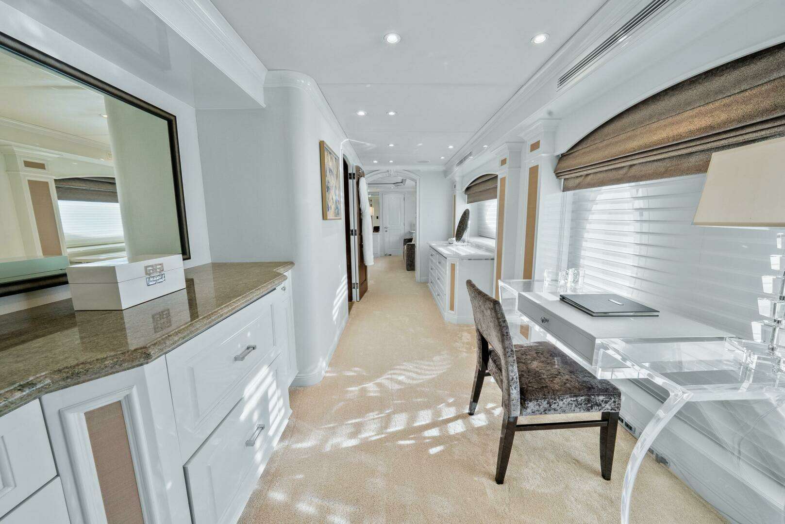 2005 Trinity Yachts Tri-Deck - Image 9