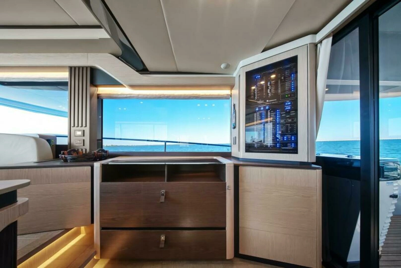 2025 Absolute Navetta 53 - Image 30