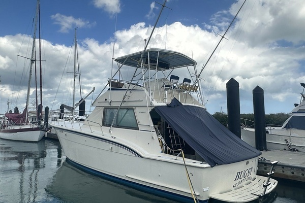 1981 Hatteras 43 Convertible