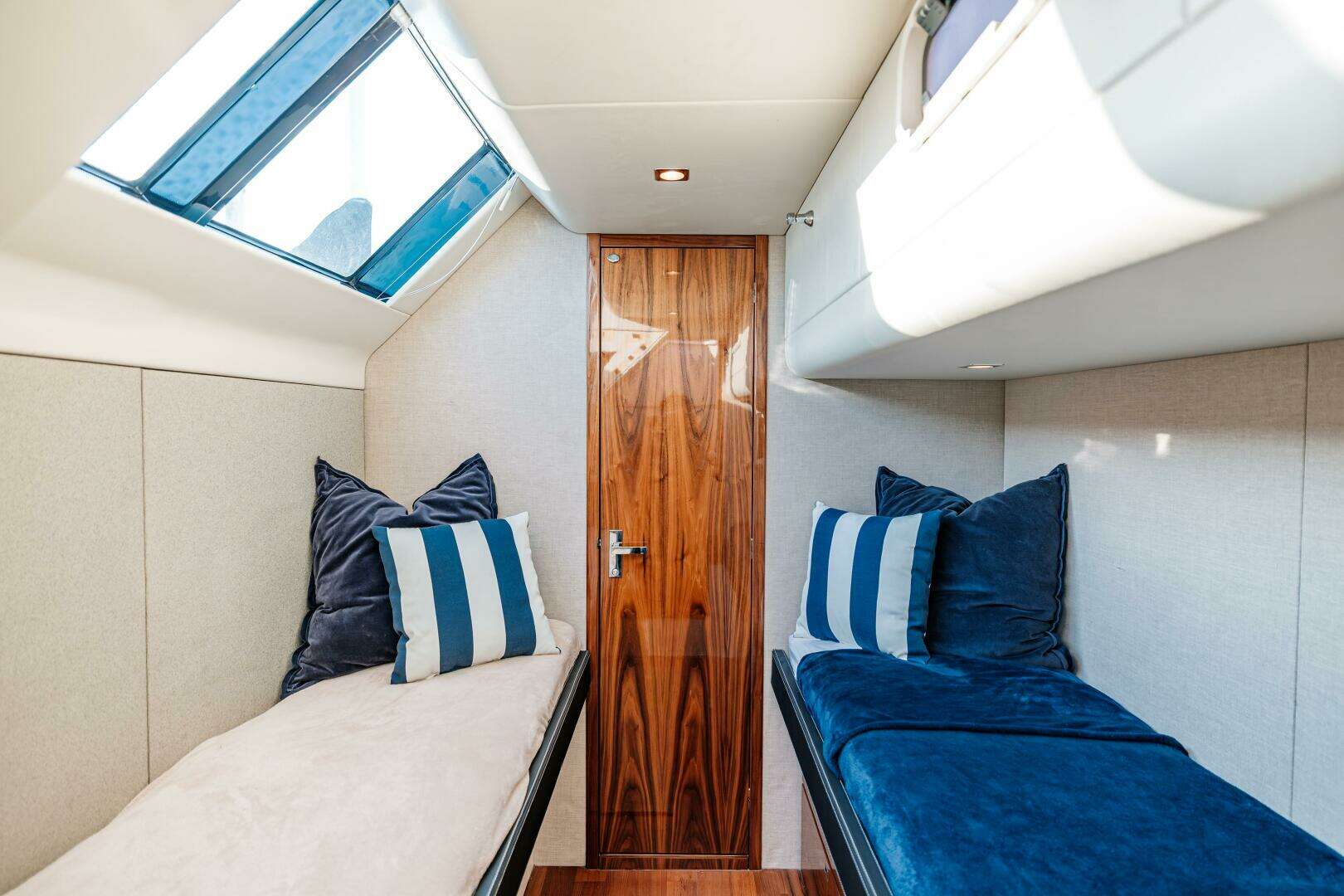 2011 Fairline 65 Squadron - Image 76