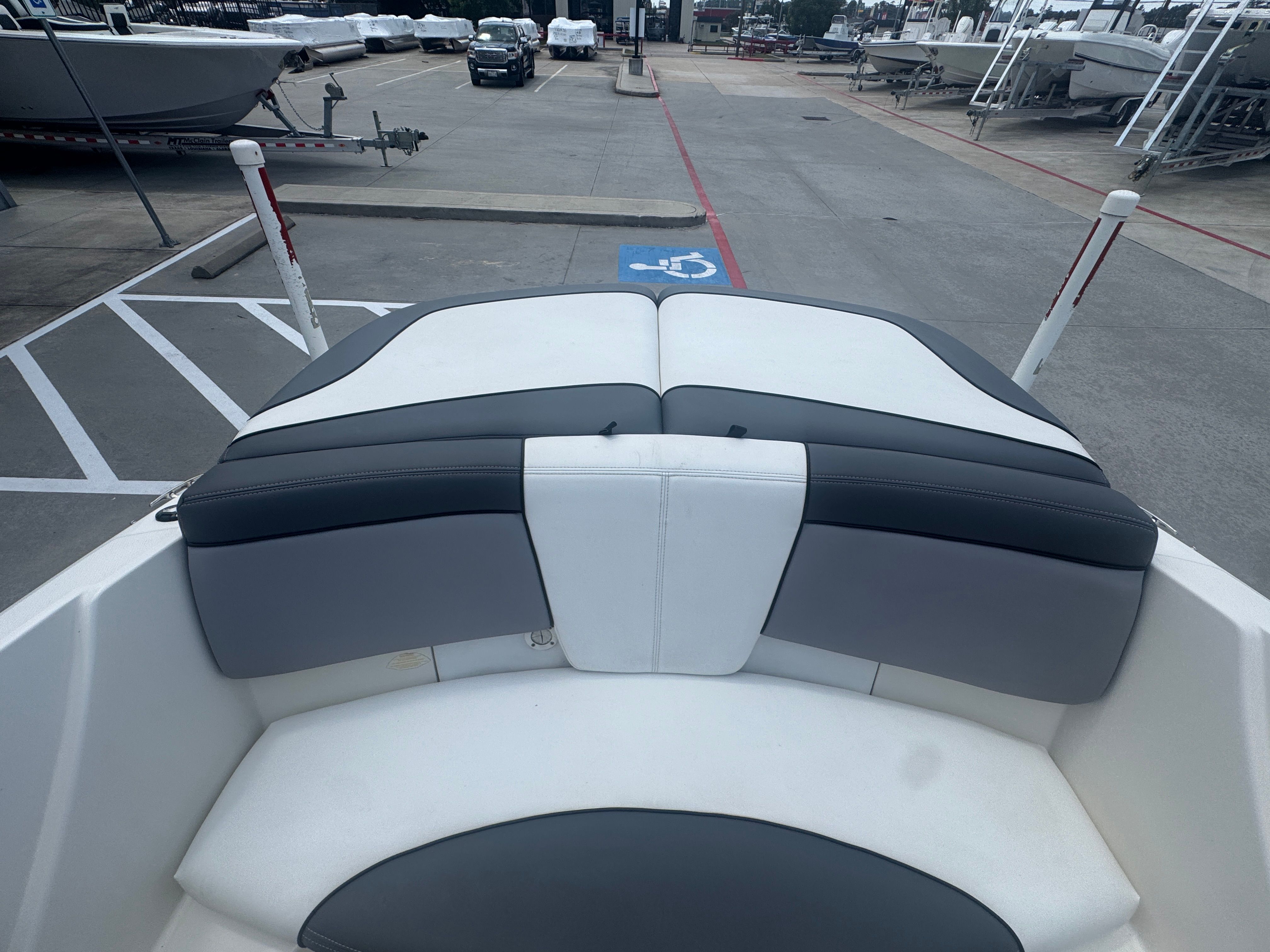 2011 Sea Ray 185 Sport - 25