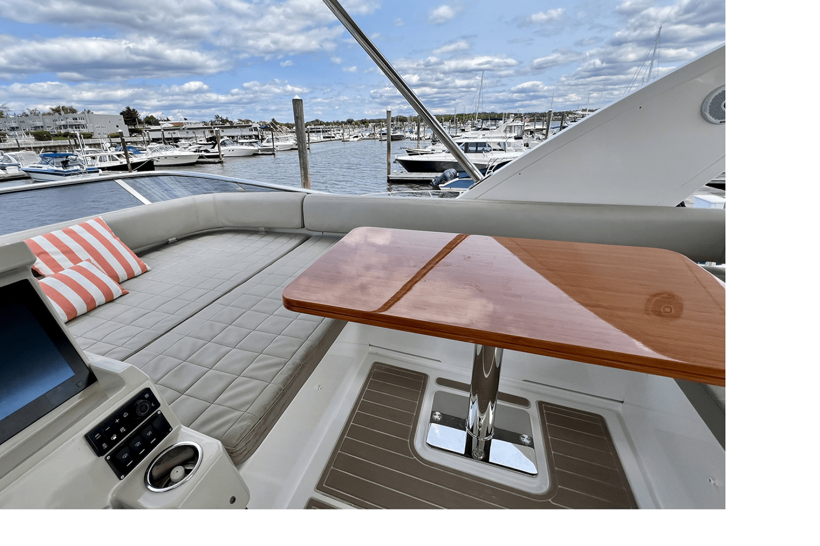 2019 Azimut 50 FLYBRIDGE - Image 38