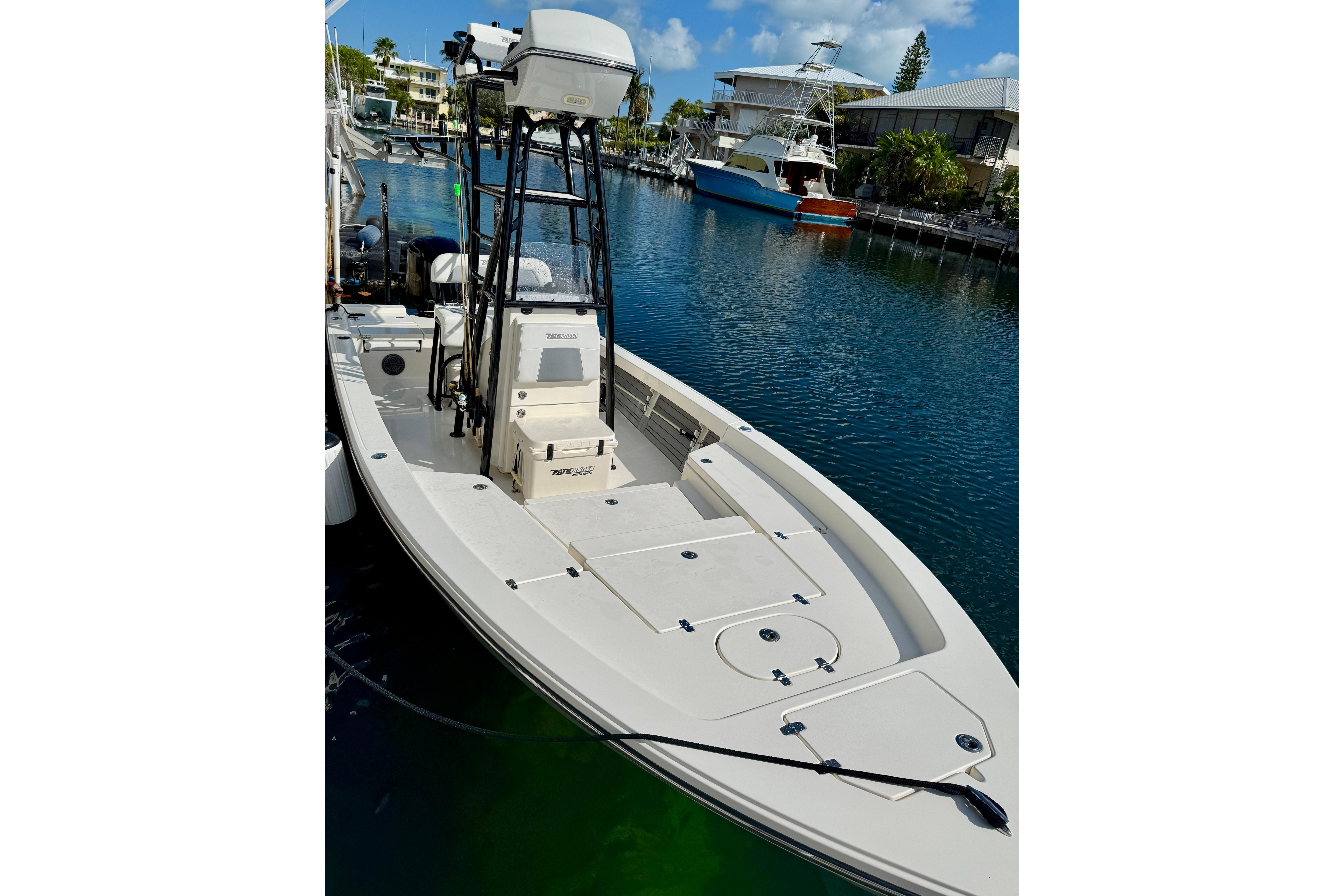 2021 Pathfinder 2400 TRS