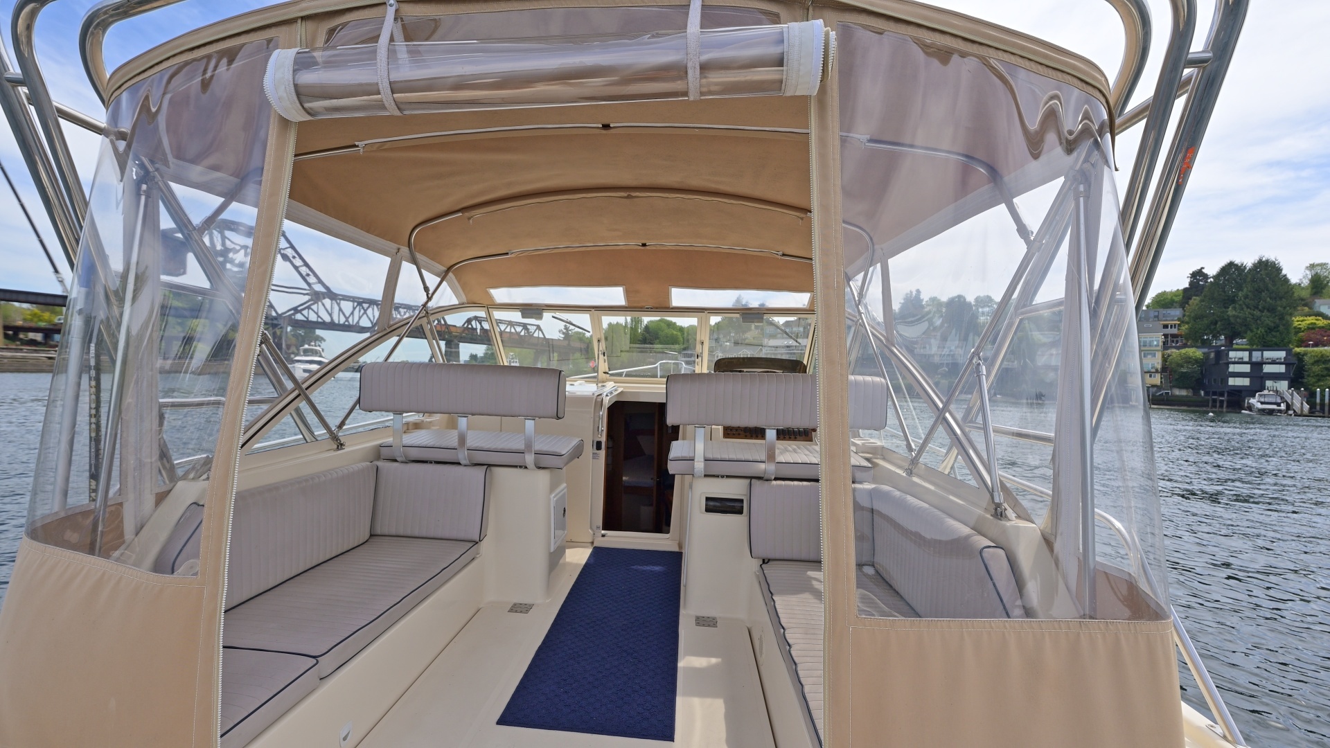 2004 Mainship Pilot 34 - Image 14