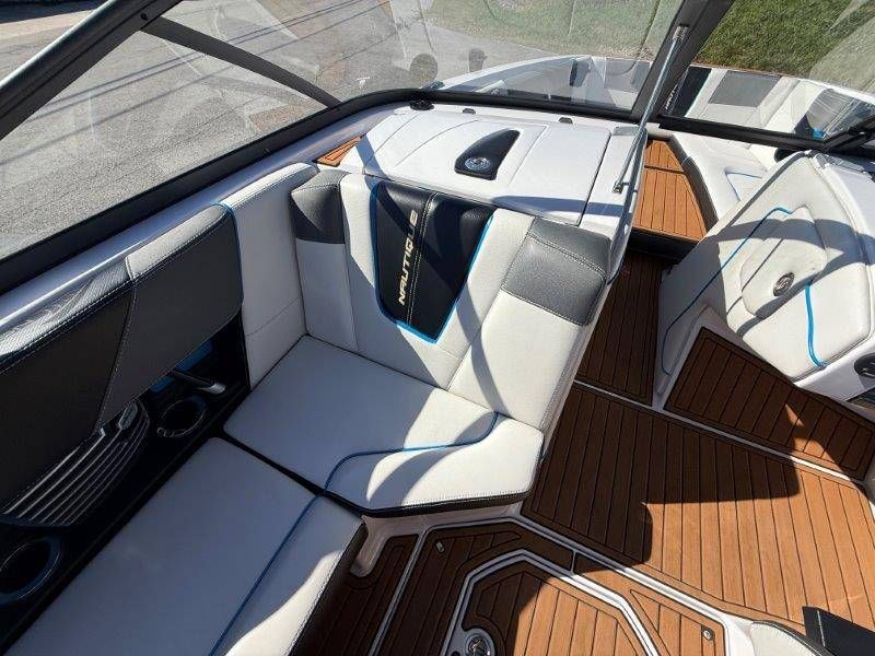 2015 Nautique G23 - 28