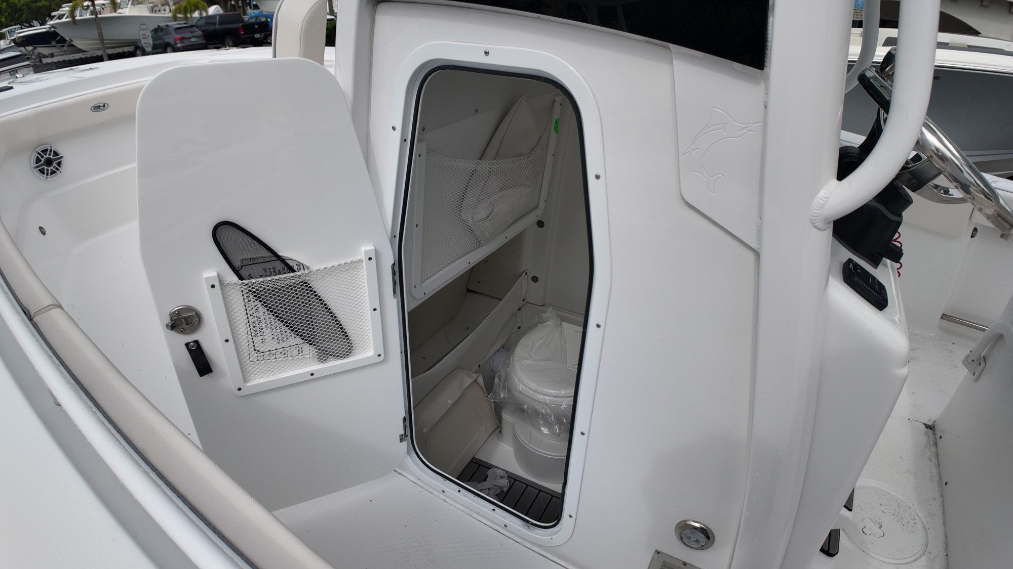 2026 Sea Hunt Ultra 275 CB - 6