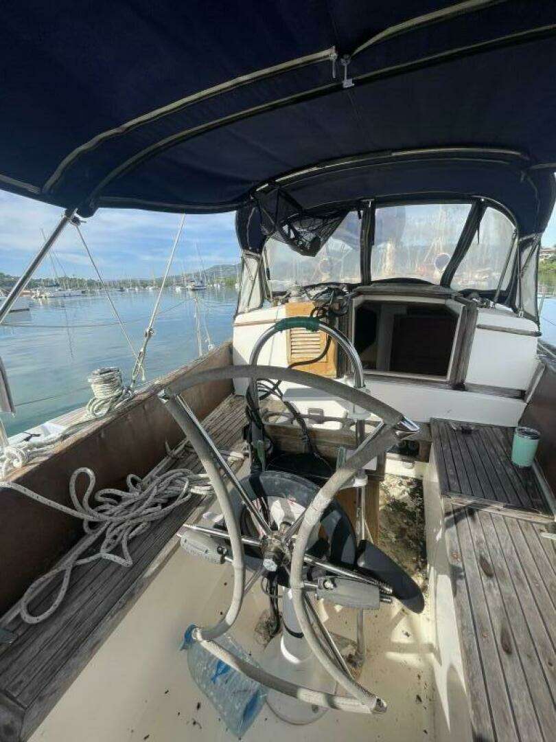 1982 Reliance 44 - Image 13