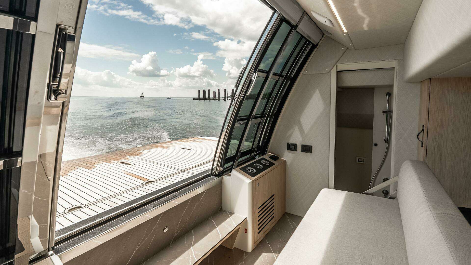2025 Absolute Navetta 64 - Image 11