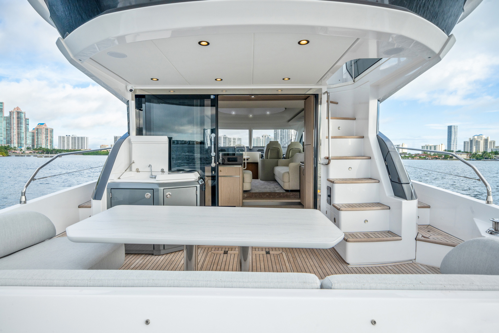 2023 Azimut 53 FLY - Image 44