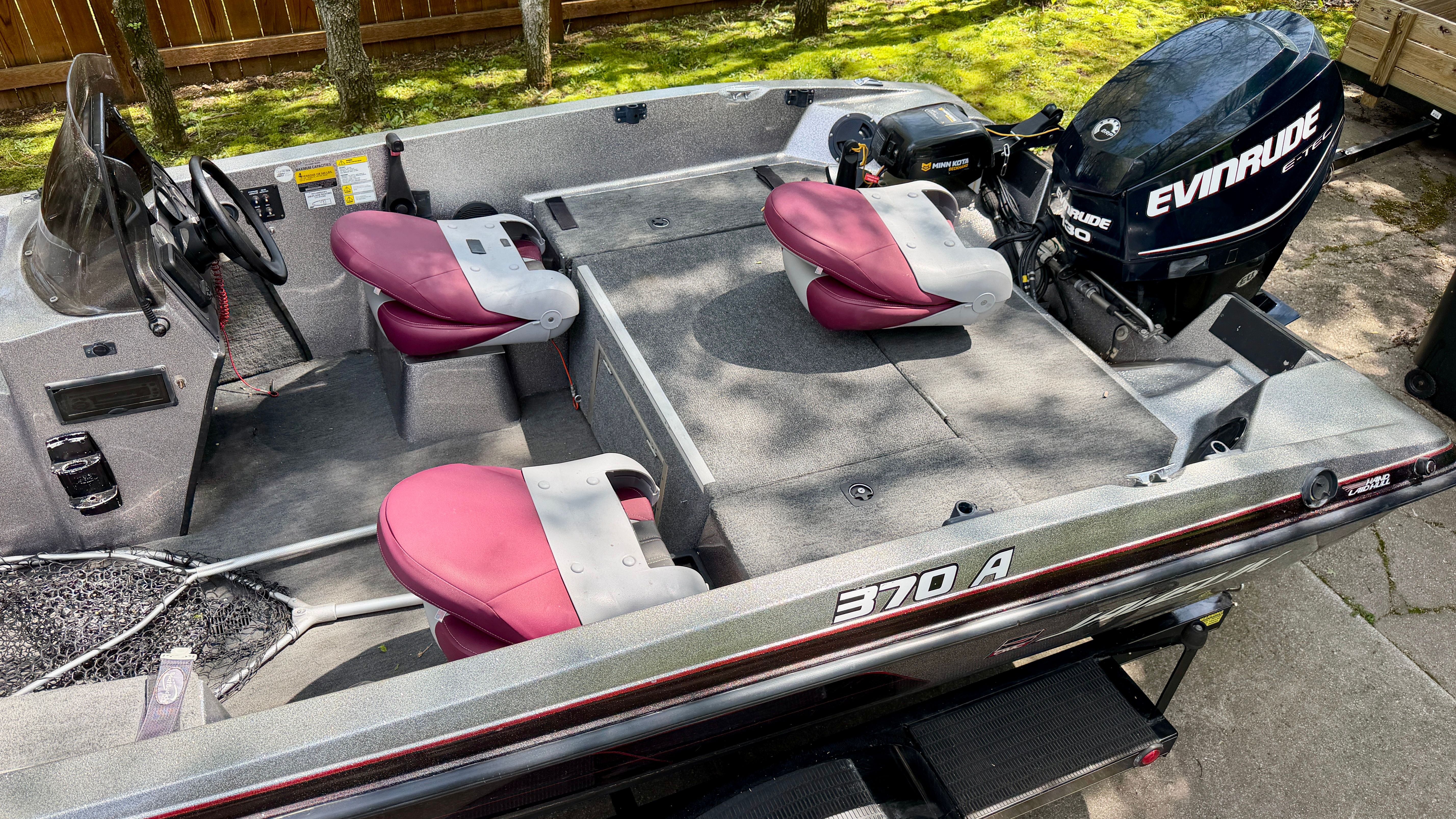 1997 Javelin 370A - 11