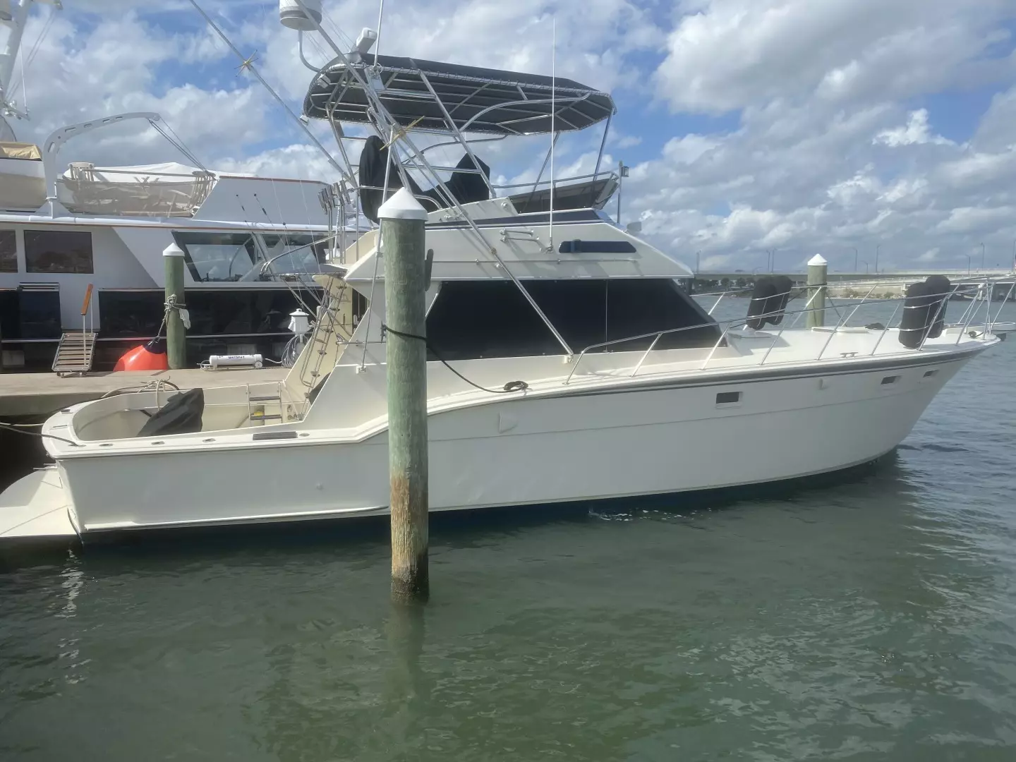 1986 Hatteras Sport Fish Convertible - Image 2