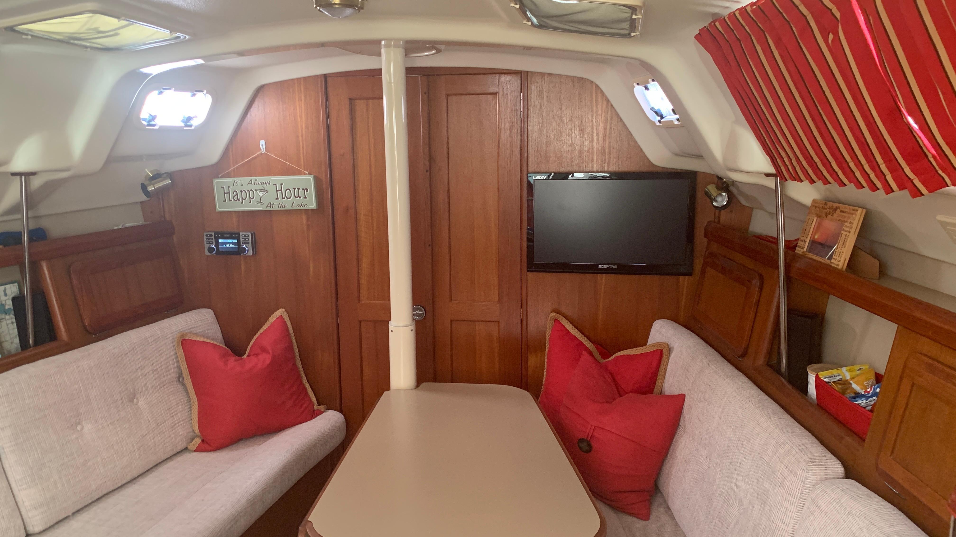 1991 Hunter 30 - 114