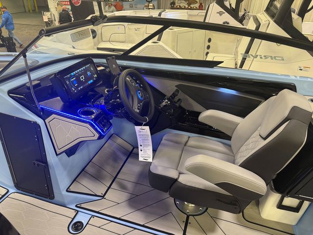 2025 Yamaha Boats 255XD - 25