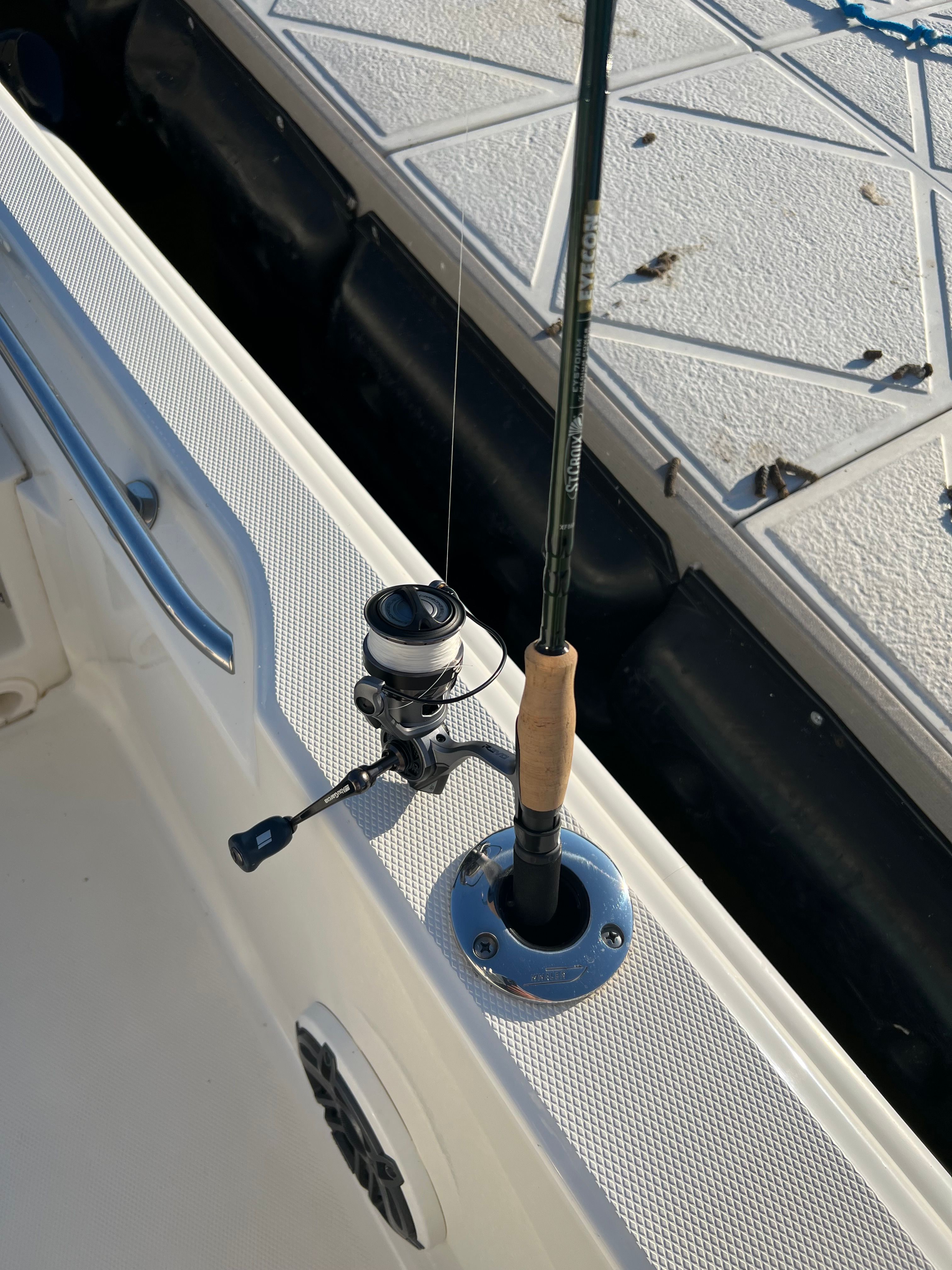 2025 Boston Whaler 250 Dauntless - 5