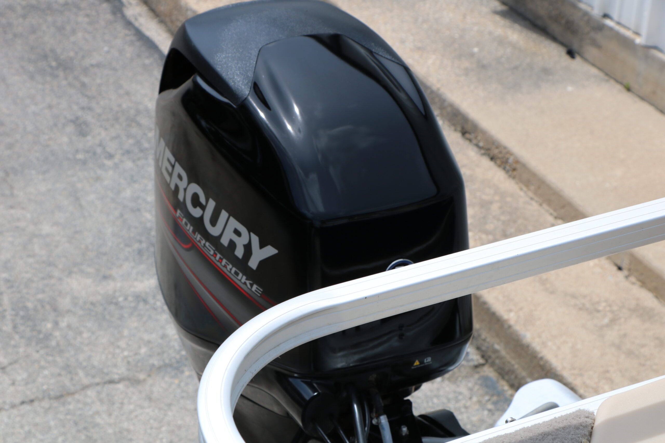 2013 Sun Tracker Fishing Barge 20 DLX - 30
