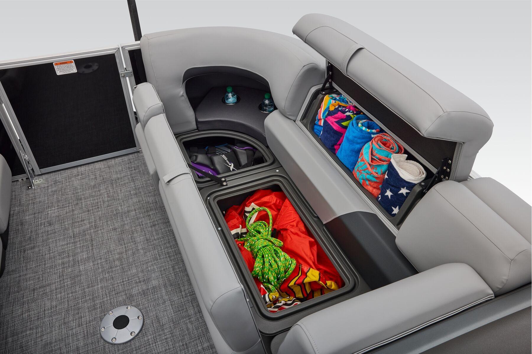 2026 Sun Tracker Party Barge 22 RF DLX - 26
